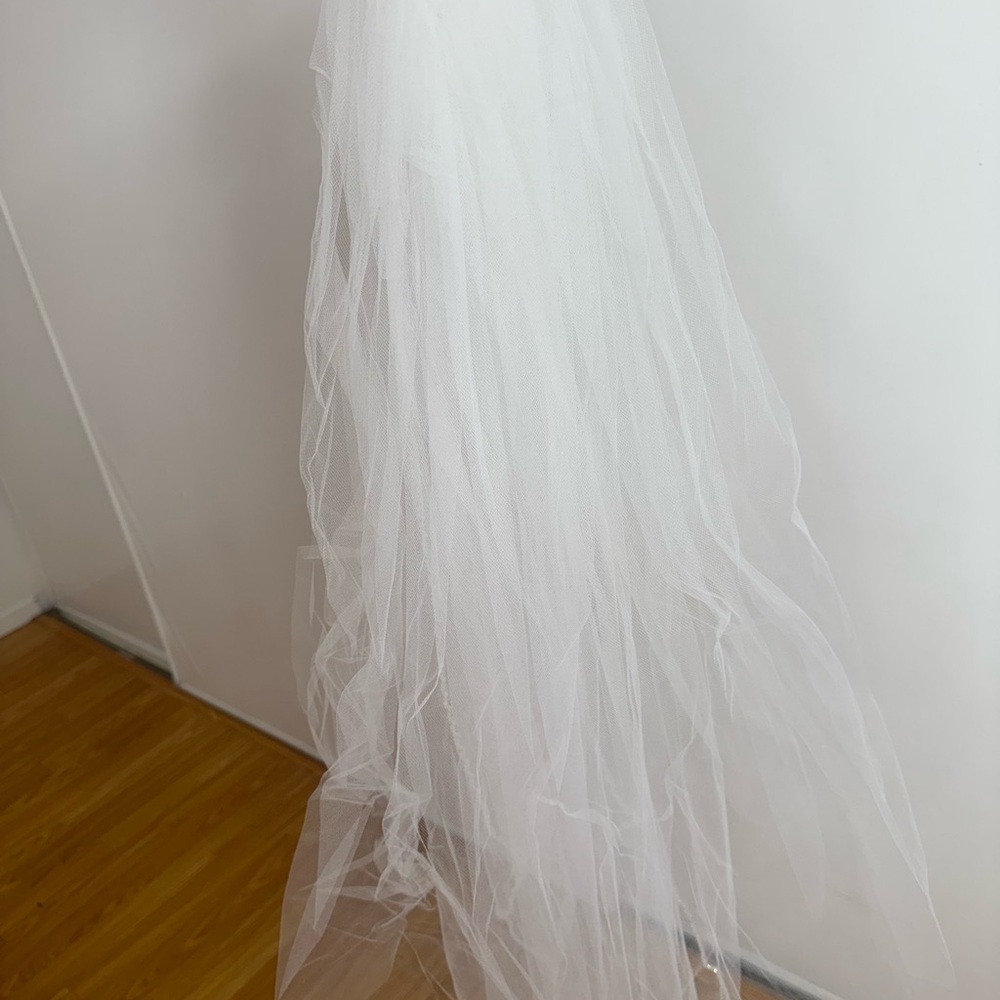Chic Long White Veil